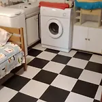 Vakantiehuis Maison Entiere Avec Parking, Garage Et Jardin *