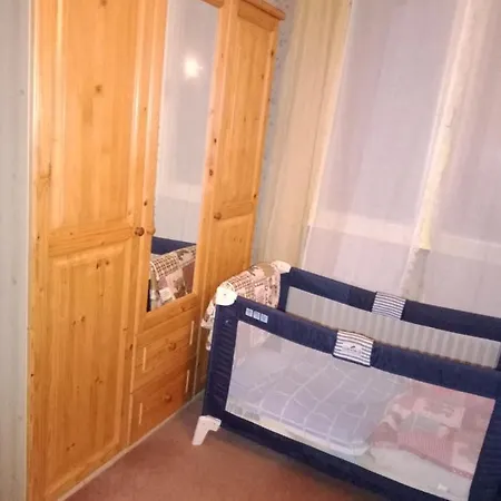 Maison Entiere Avec Parking, Garage Et Jardin *