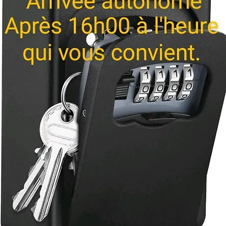 Maison Entiere Avec Parking, Garage Et Jardin * Монлюсон