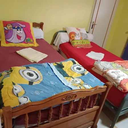 Maison Entiere Avec Parking, Garage Et Jardin Дом отдыха Монлюсон