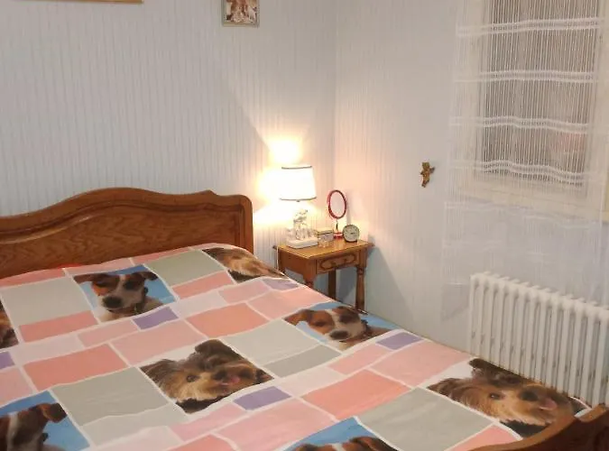 Maison Entiere Avec Parking, Garage Et Jardin