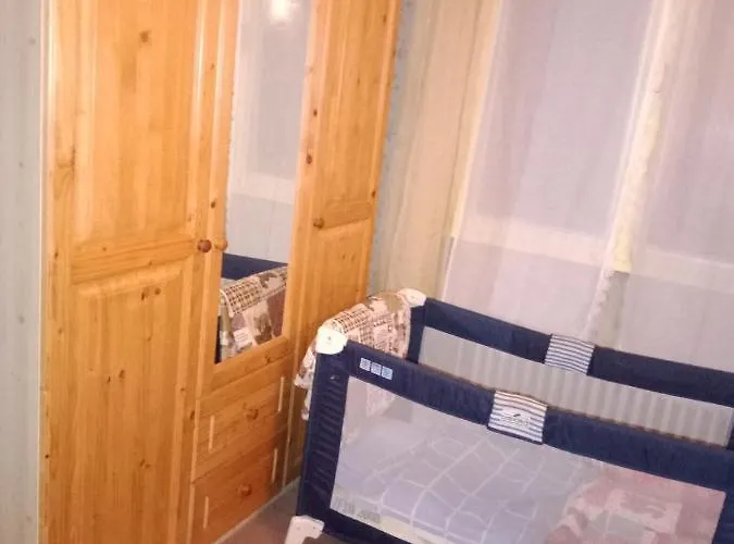 Maison Entiere Avec Parking, Garage Et Jardin *