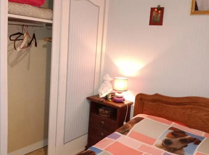 Maison Entiere Avec Parking, Garage Et Jardin *