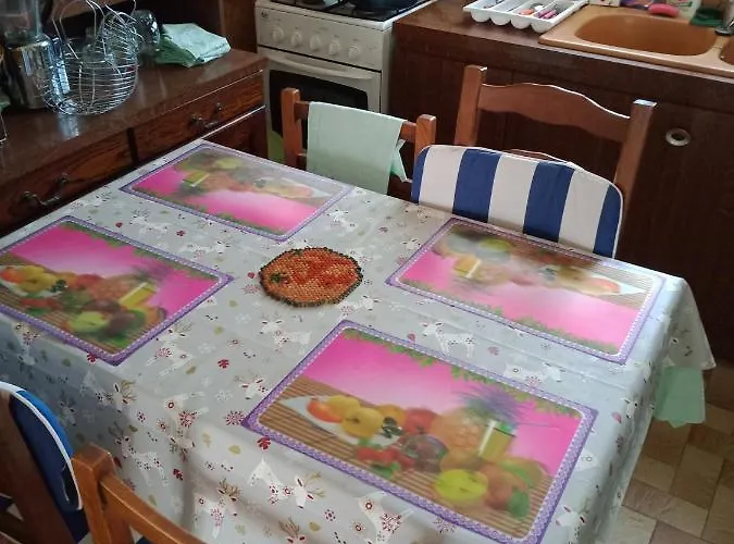 Maison Entiere Avec Parking, Garage Et Jardin