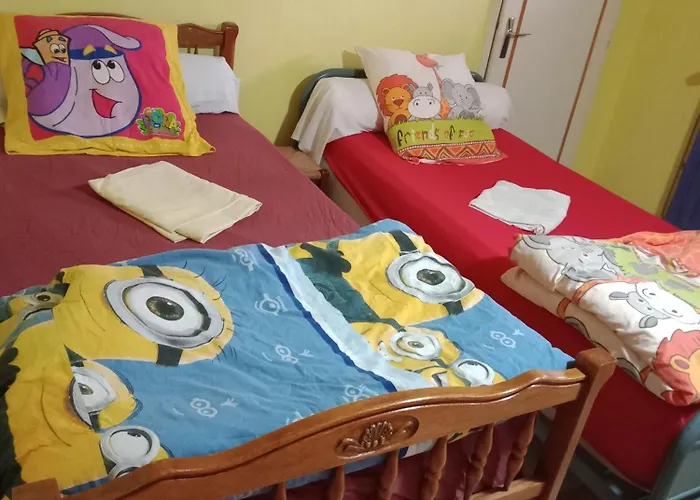 Maison Entiere Avec Parking, Garage Et Jardin Holiday home Montlucon